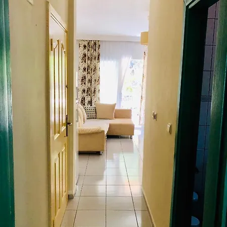 Belmaris 公寓式酒店 马尔马里斯