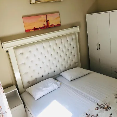 Belmaris Aparthotel